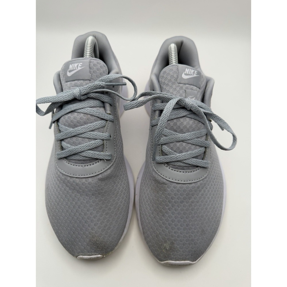 Nike Tanjun GS Wolf Grey White Running Shoes Youth Size 7Y (Women's 8.5) - Picture 5 of 9
